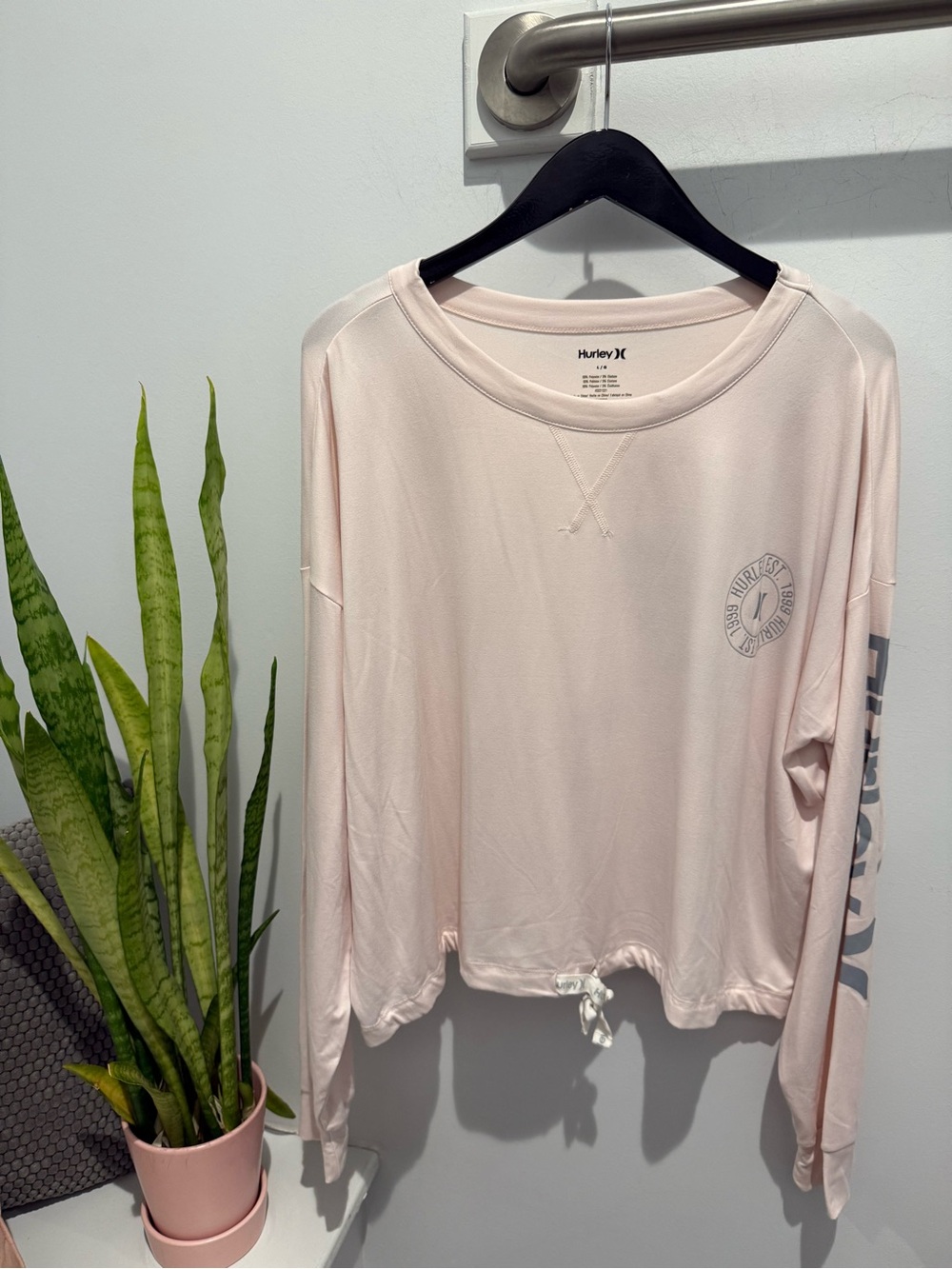 Hurley Women's Thin Pale Pink Long Sleeve Drawstring Pullover